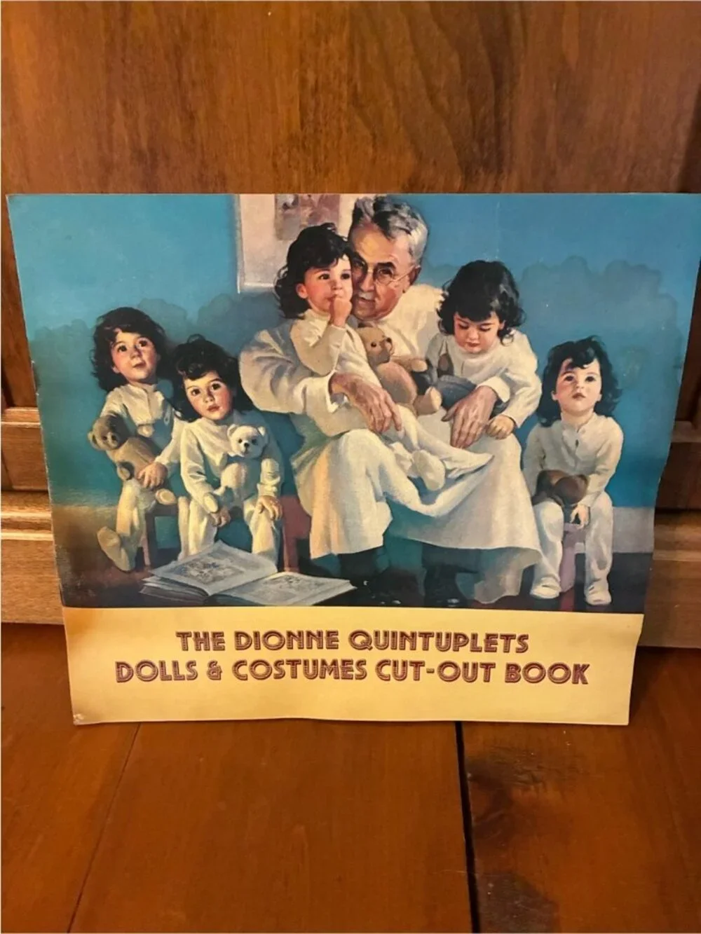 The Dionne Quintuplets Dolls & Costumes Cut-Out Book 1984